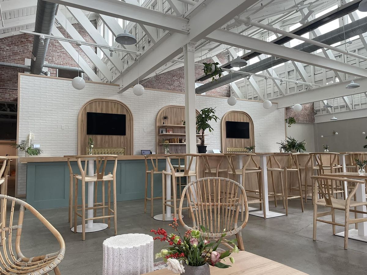 Galentines Day at Twin Petrels with buffalobeerfluencer, Twin Petrels