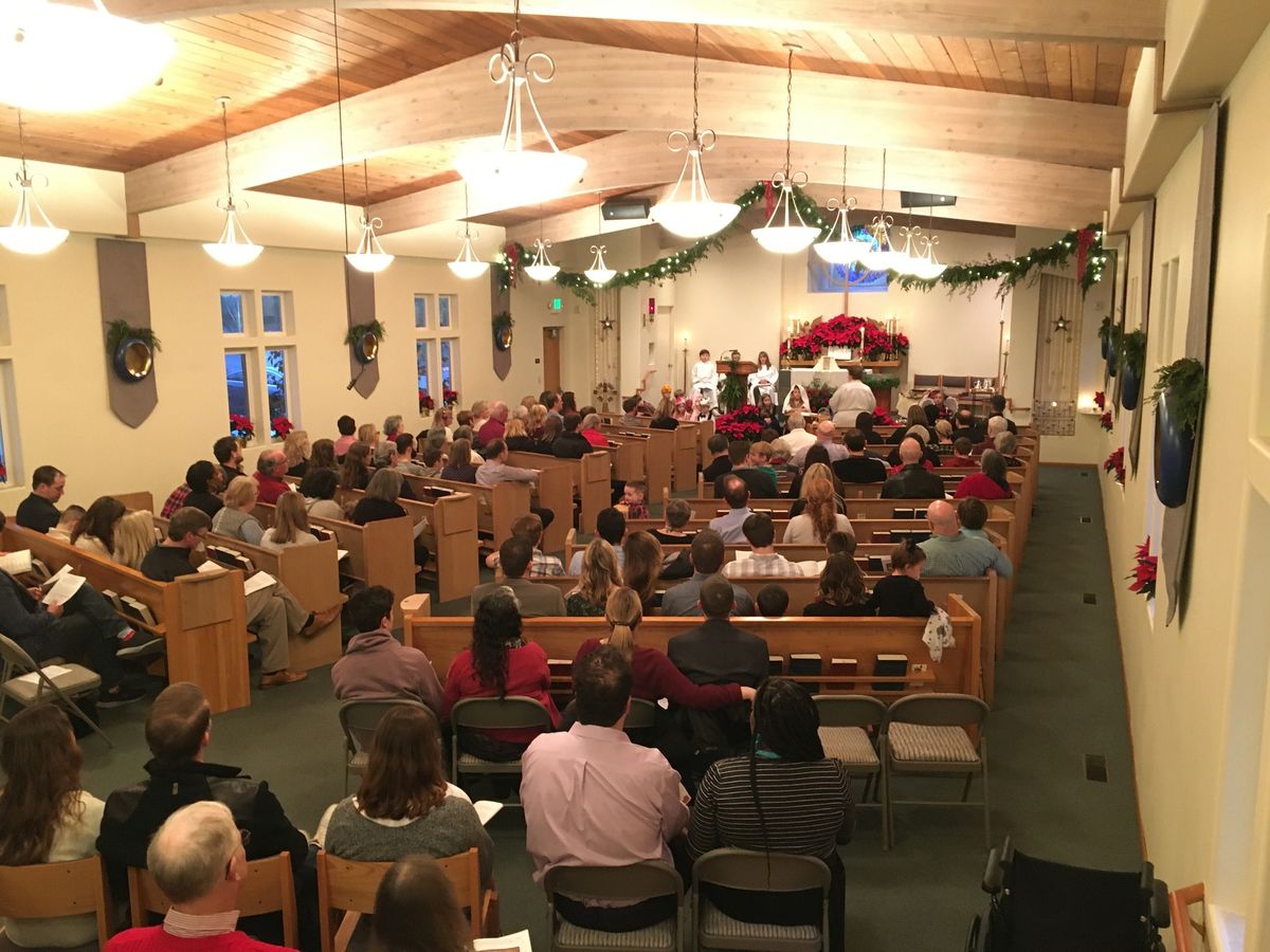 4:00 PM Christmas Eve Family Service