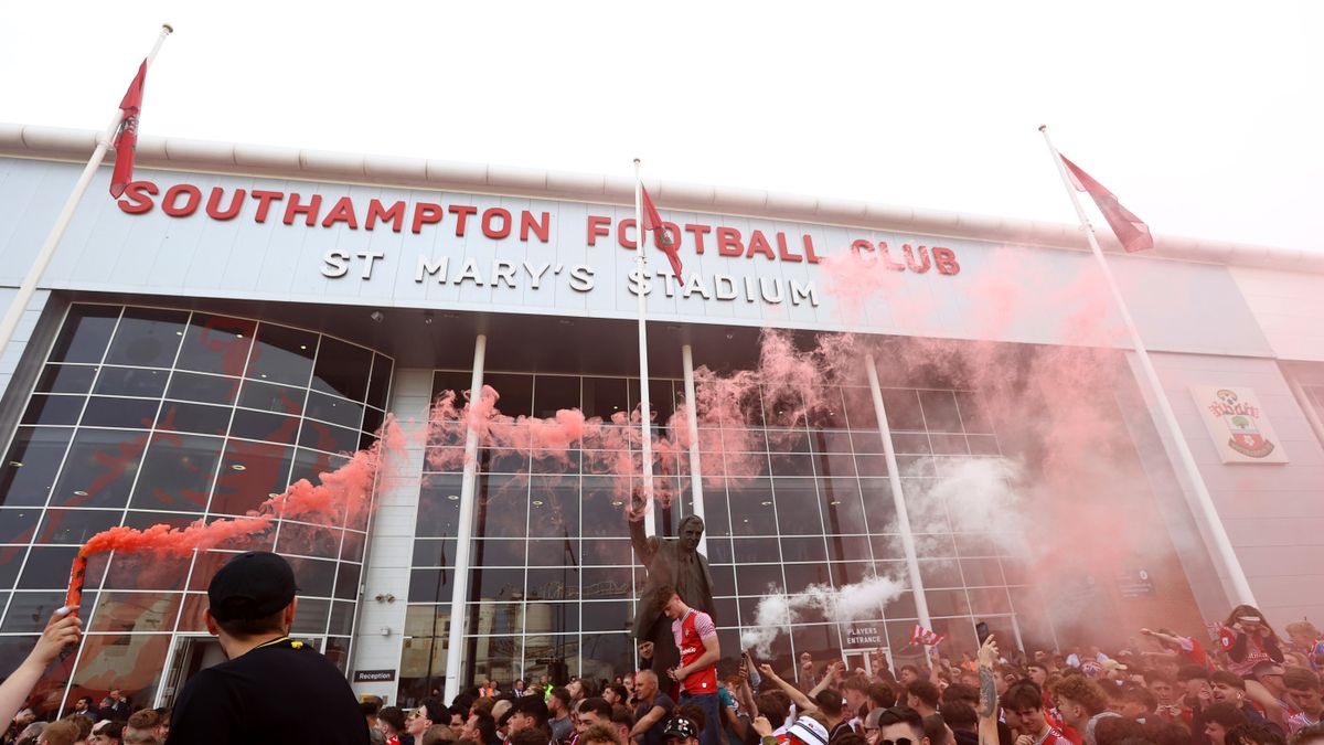 Southampton FC vs West Bromwich at St Mary's Stadium