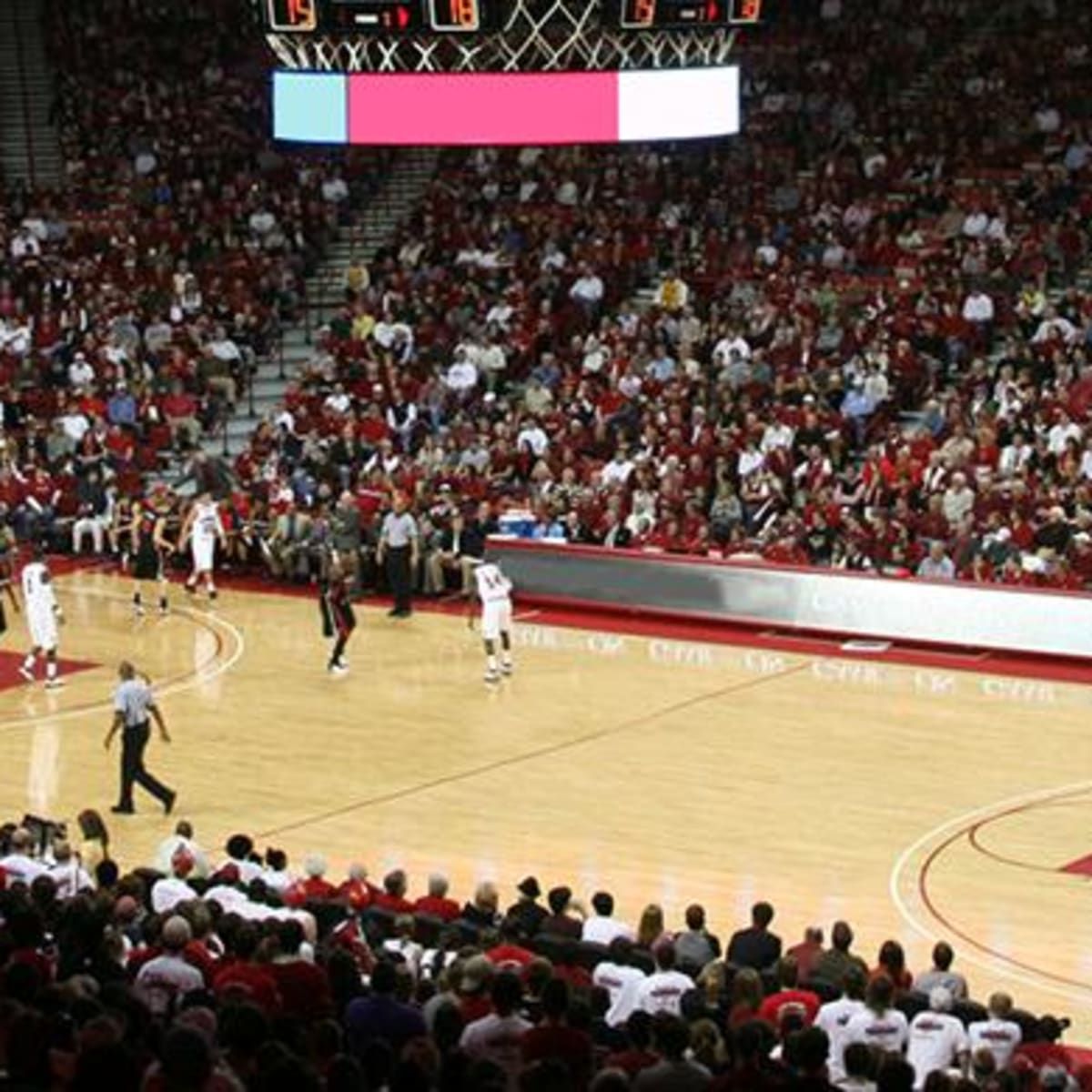 Missouri Tigers at Arkansas Razorbacks Mens Basketball at Bud Walton Arena