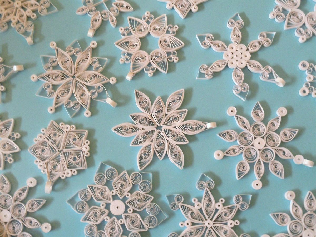 Family Paper Quilling: Winter Edition!