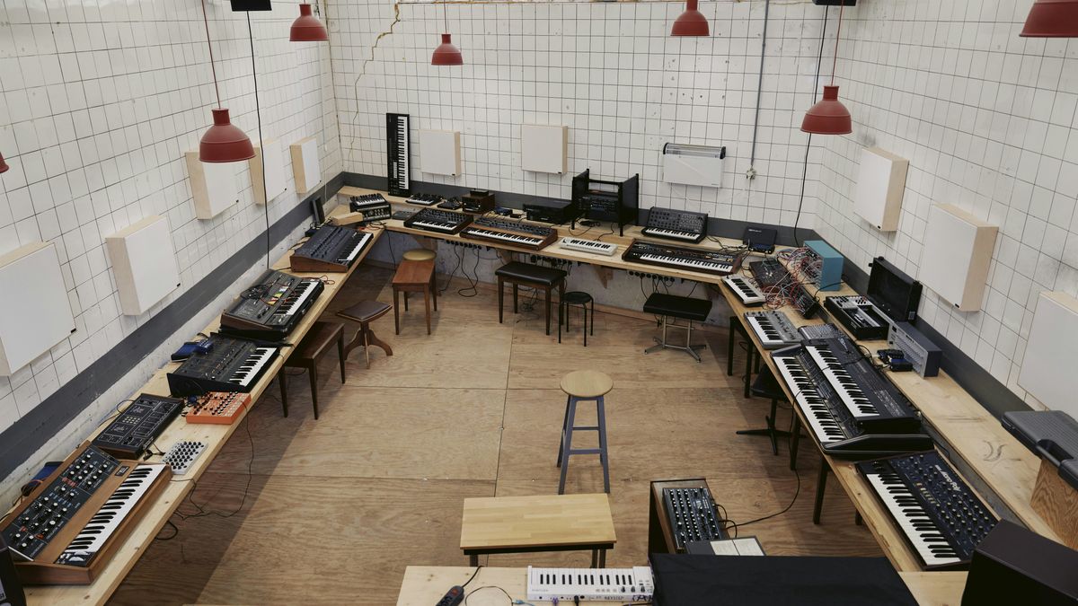 Playroom Session + Guided Tour