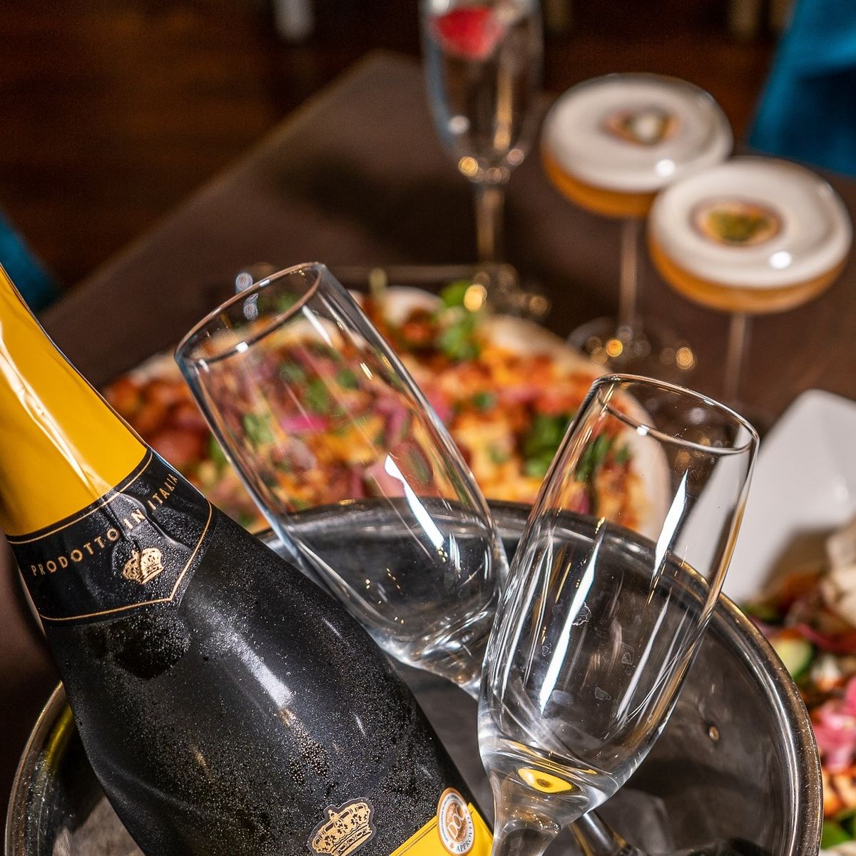 ?BOTTOMLESS BRUNCH with COCKTAILS,  PROSECCO and MORE?