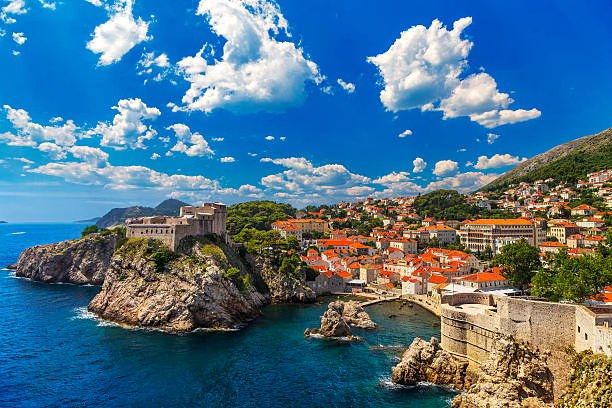 Discover Croatia: Dubrovnik, Split and Krka National Park by Uniflucht"