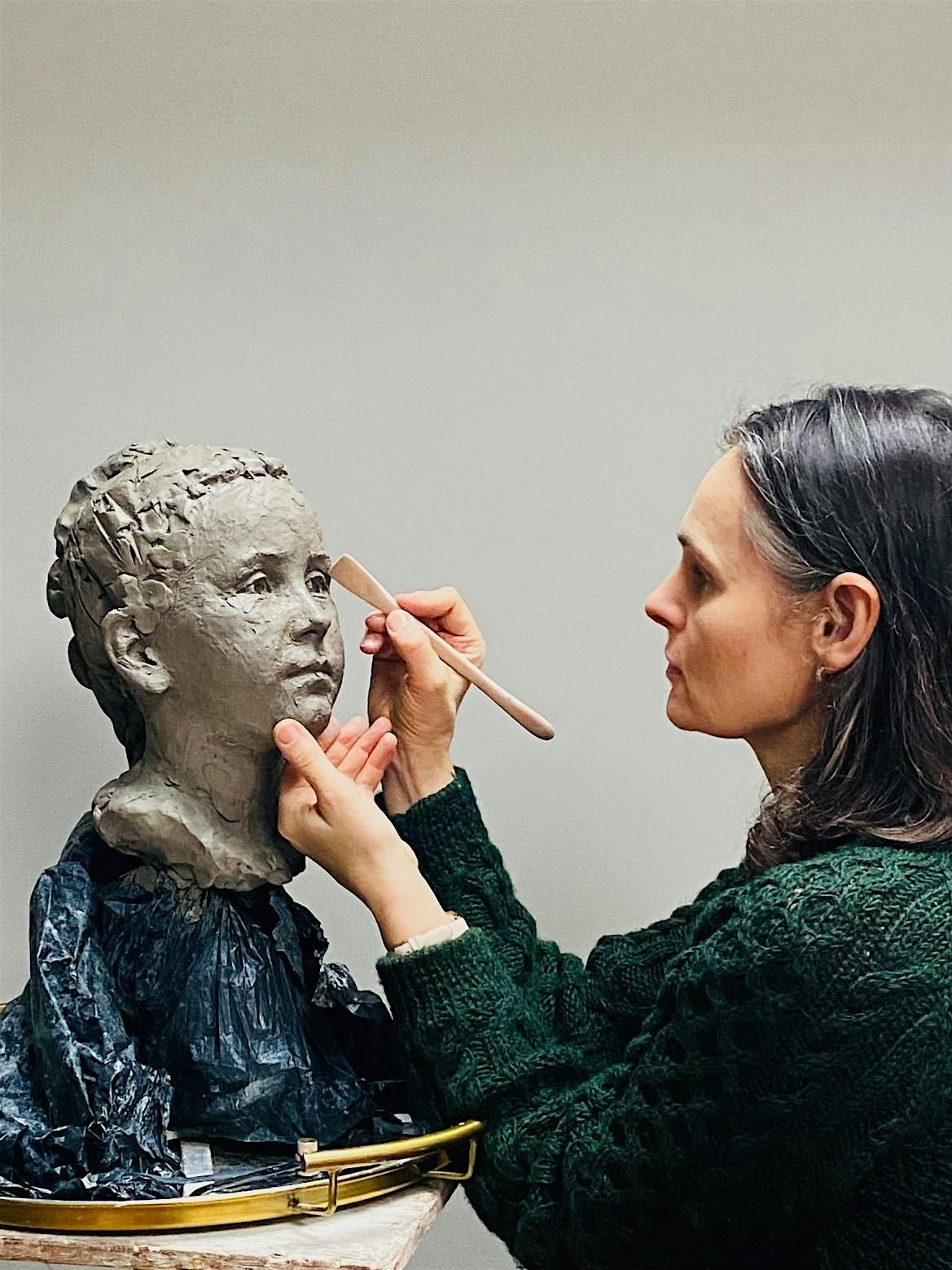 Sculpt or paint a portrait over 5 weeks,  Fridays 10am-1pm