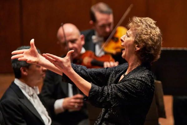 Fort Worth Symphony Orchestra: Dvorak's New World & Mozart's 40th at Bass Performance Hall