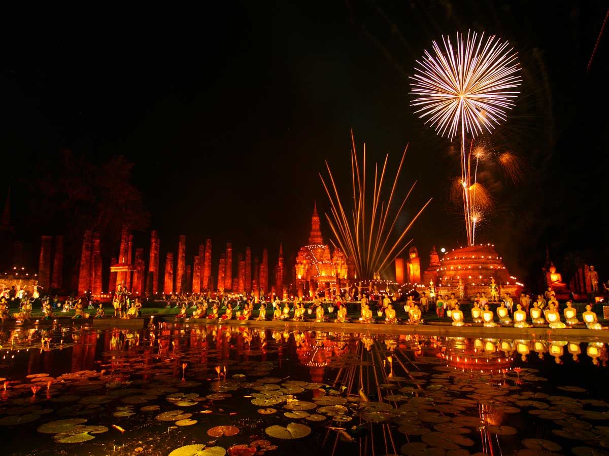 Loy Kra Thong Festival 2024