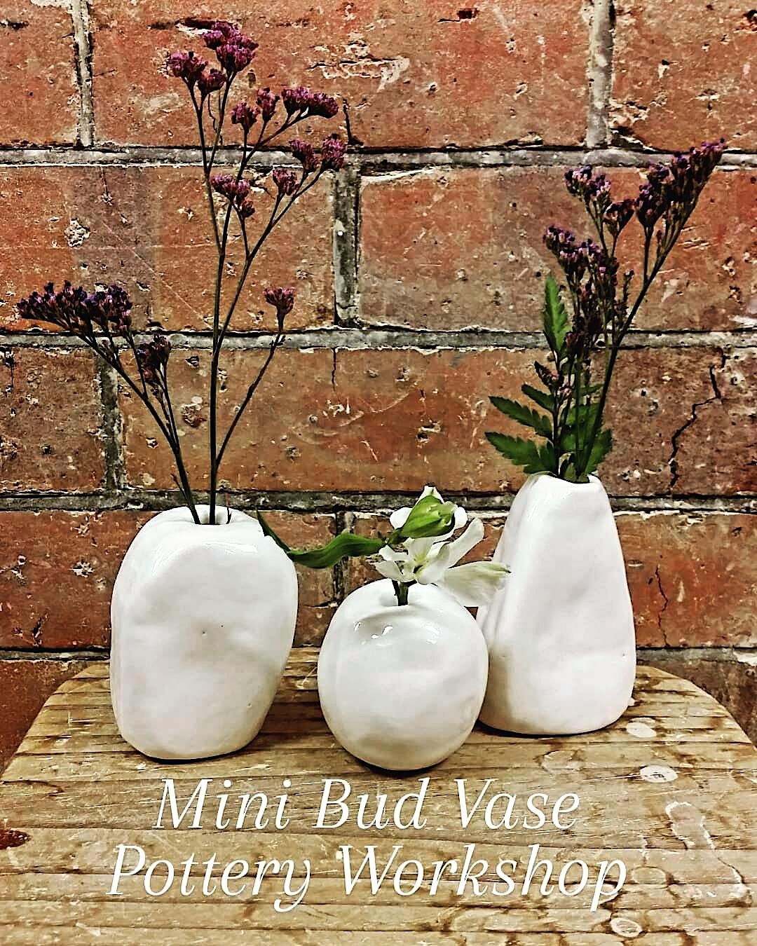 Flower Bud Vase |  Pottery Workshop for Beginners
