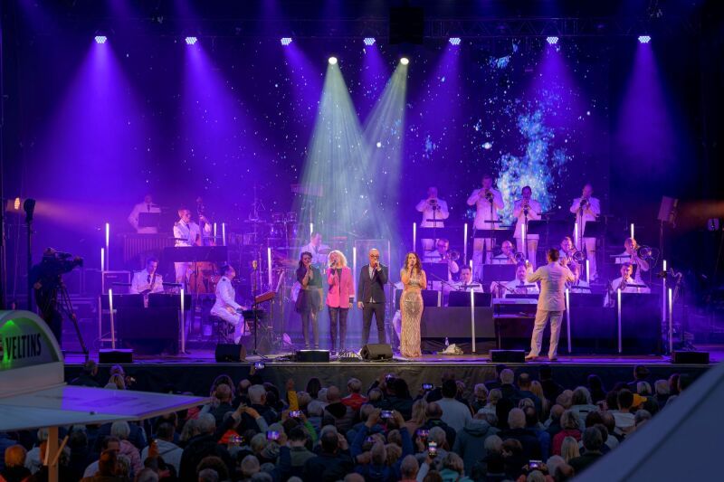 Big Band der Bundeswehr - 50 Jahre Swing, Rock, Pop in Uniform