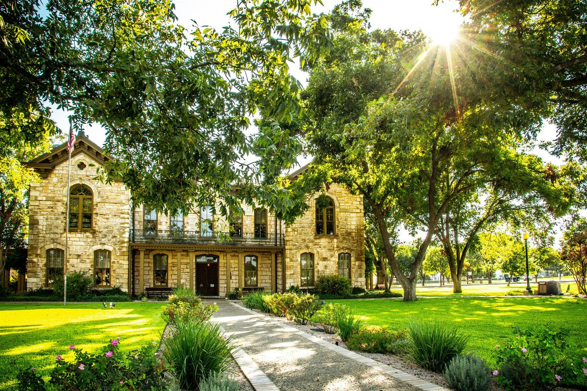 Amazing Scavenger Hunt! - Willkommen to Fredericksburg!