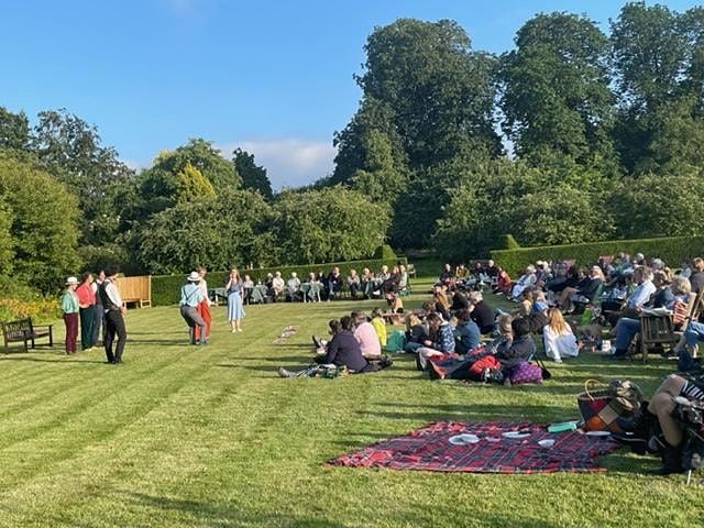 Shakespeare in the Garden - Picnic Performance, Childerley, Cambridge ...