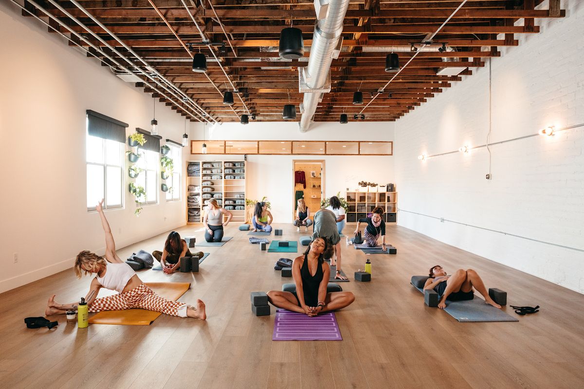 FREE CHILL yoga class! with Nicole Erb at One Down Dog Eagle Rock