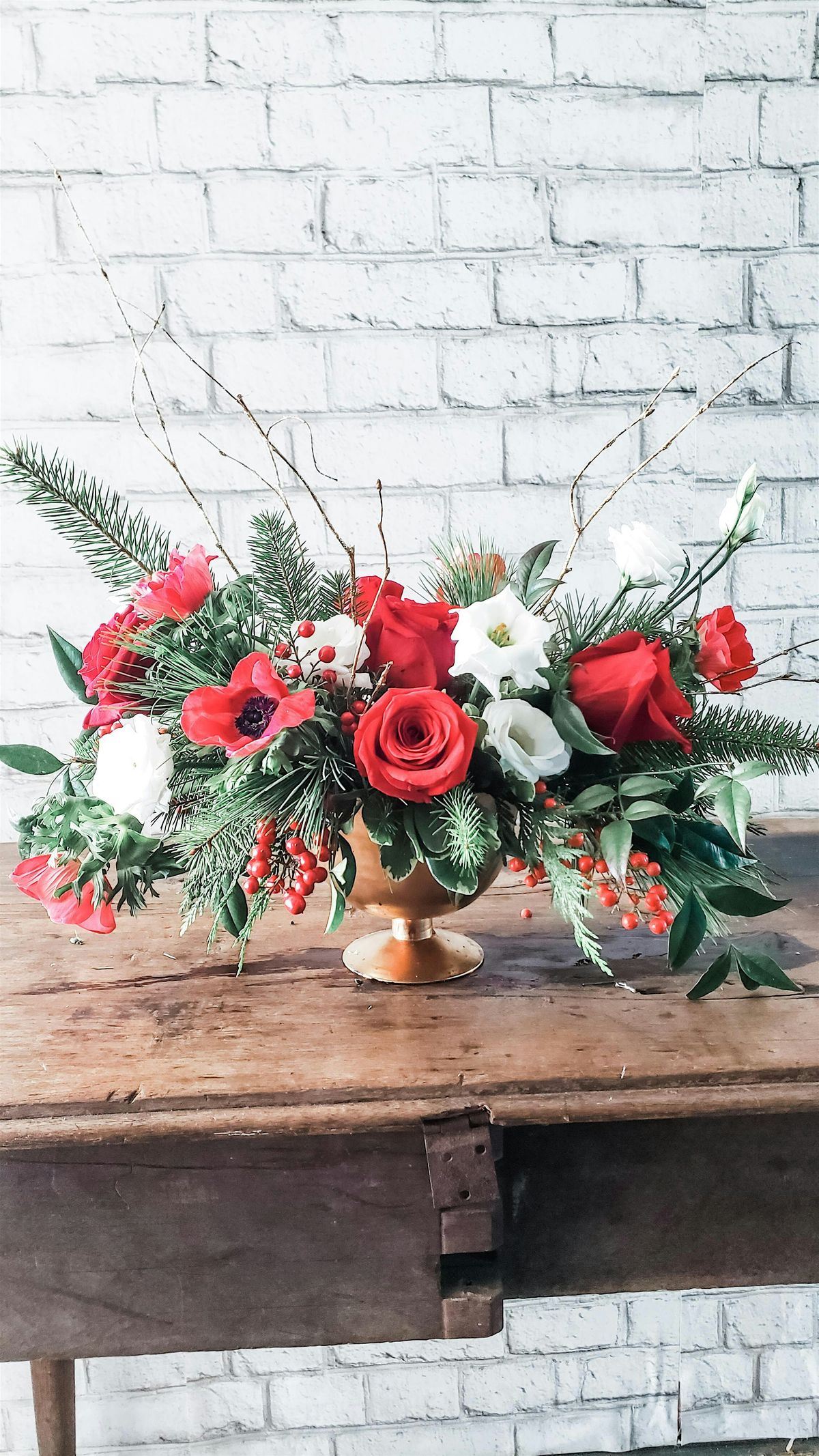 Holiday Centerpiece Workshop with Isha Foss Design