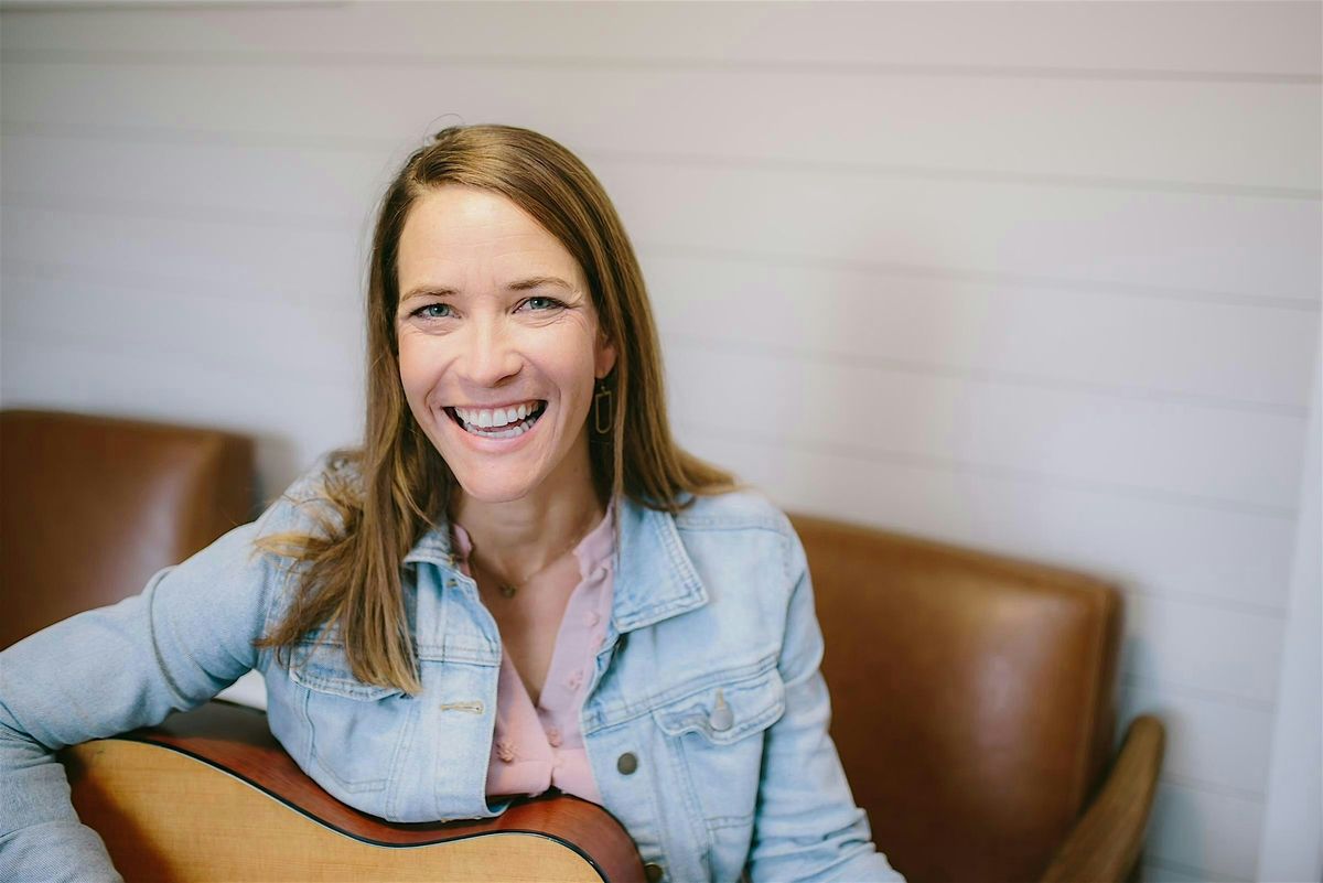 Caroline Cobb backyard house concert at Havenwood