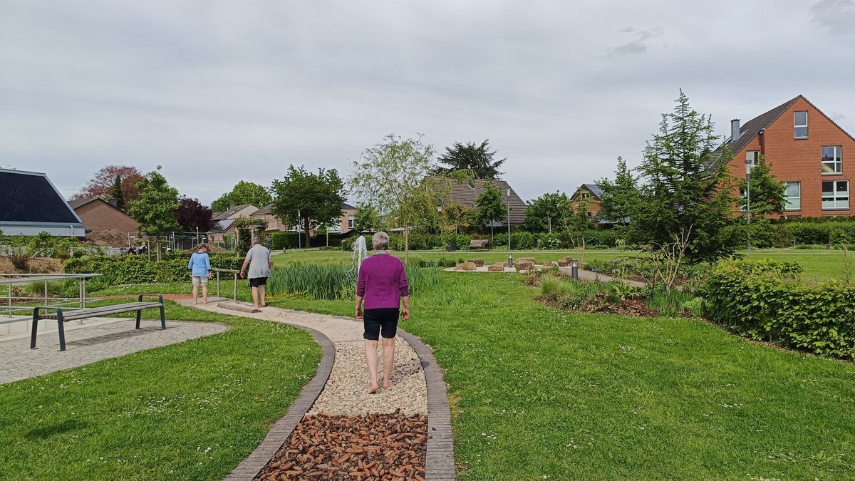 Fr\u00fchlingserwachen im Solegarten