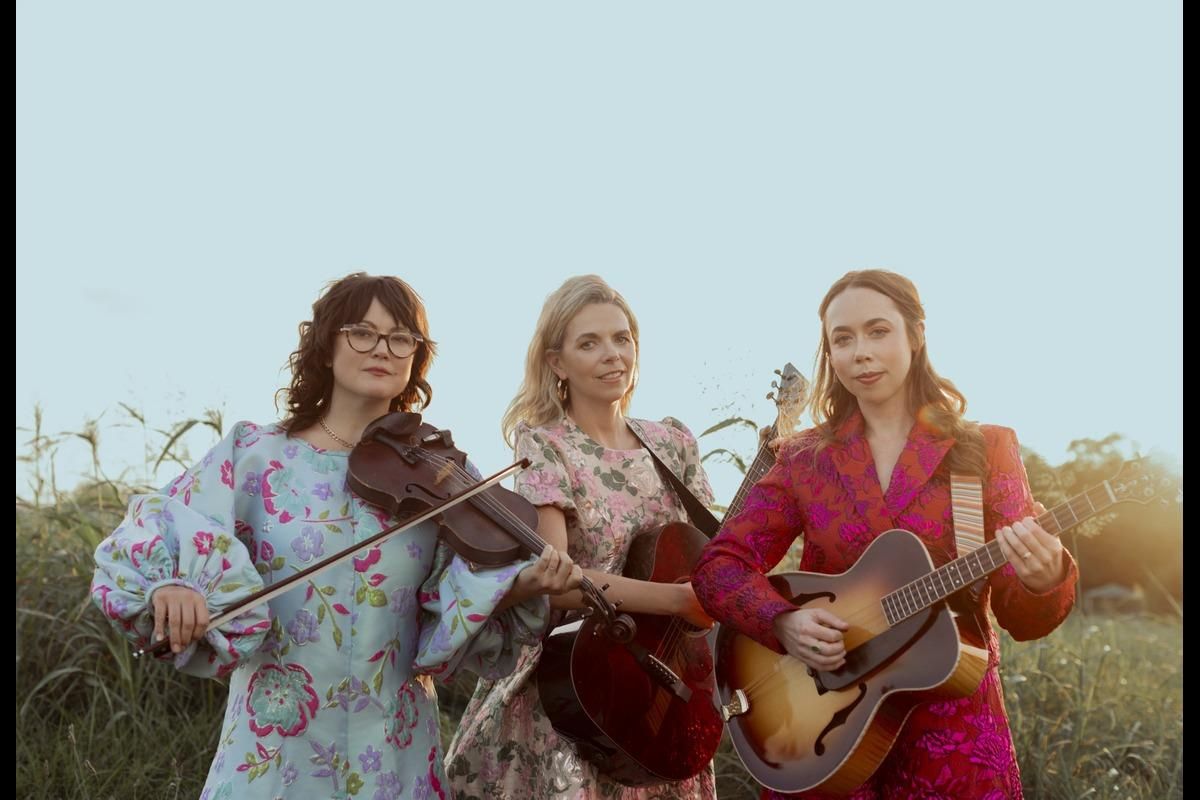 I'm With Her: Aoife O'Donovan