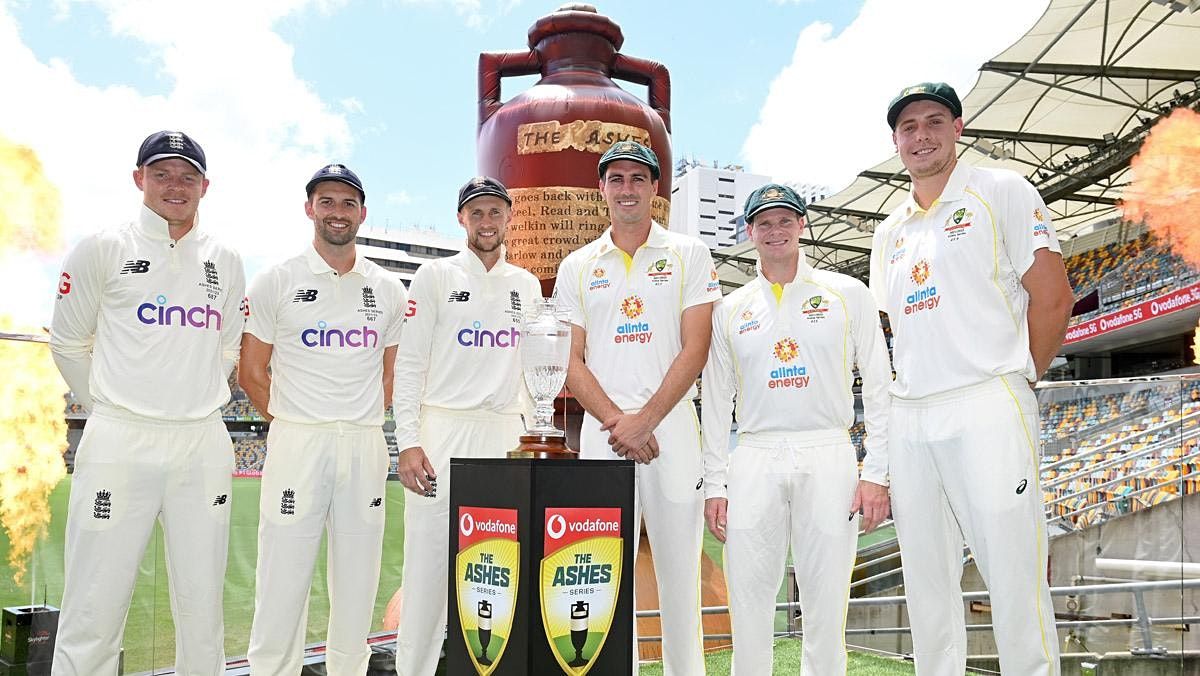 AUS V ENG Ashes Outdoor Corporate Box by GAMEXDAY with Food Package