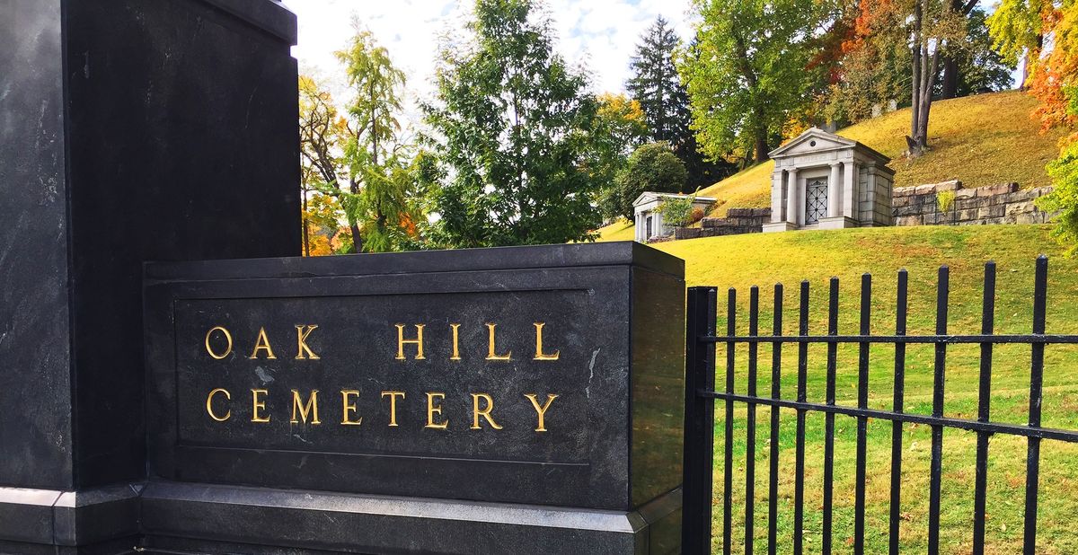 Oak Hill Cemetery Tours