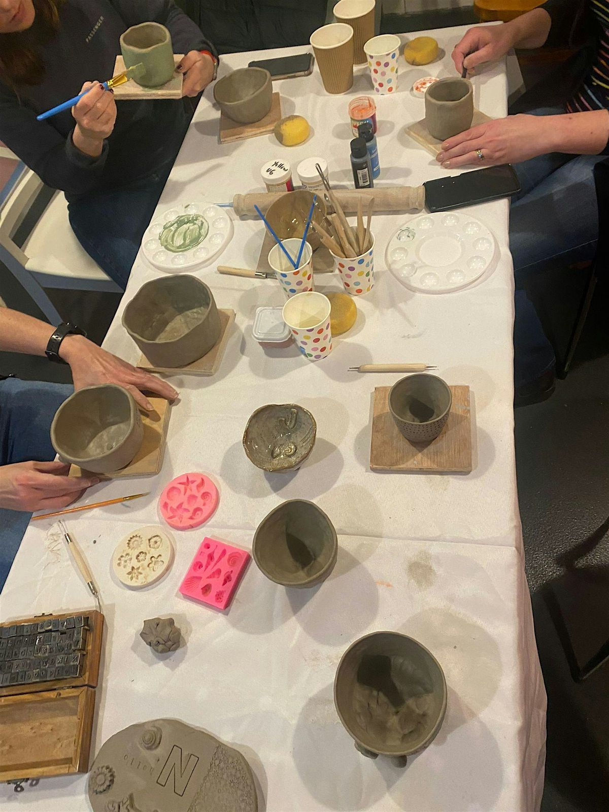 Handbuild a mug - Introduction to Pottery