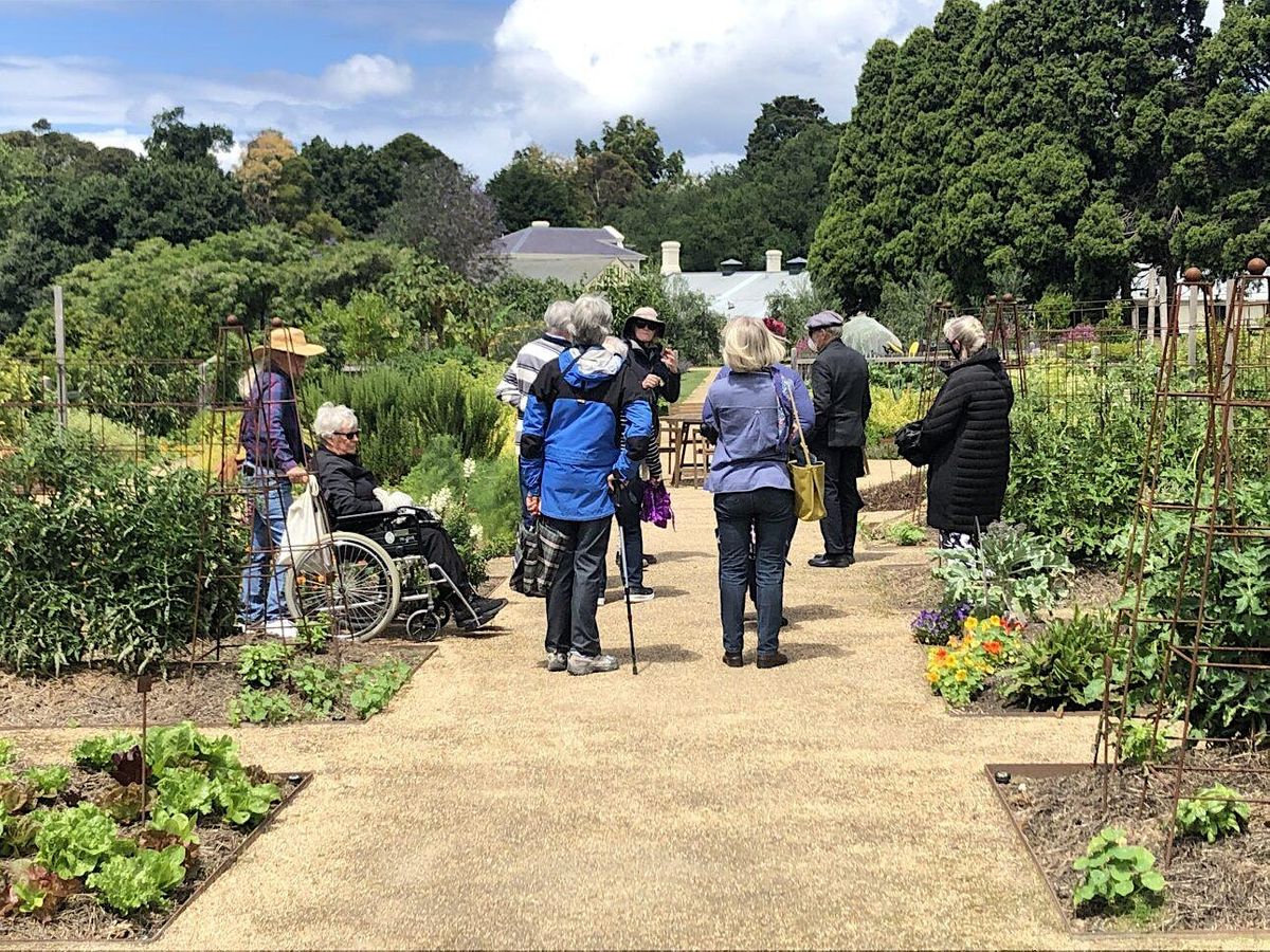 TWILIGHT GARDEN TOUR