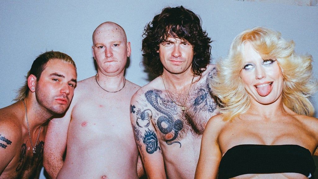 Amyl and The Sniffers: Cartoon Darkness Tour