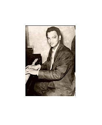 El Hombre y su Historia: El Pianista Cubano Lil\u00ed Mart\u00ednez