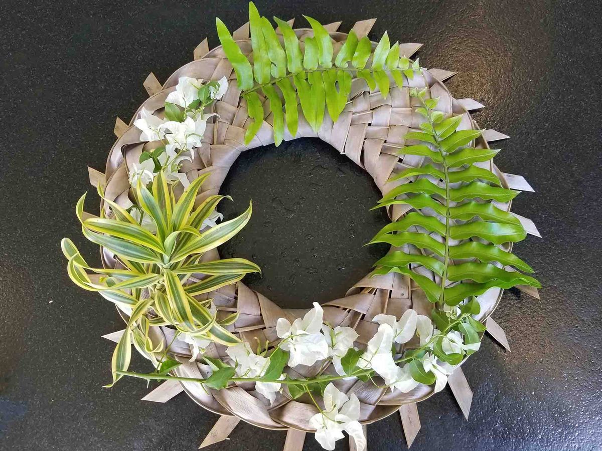 Ulana Niu Workshop: Wreaths and Ornaments with Maui Grown 808, LLP