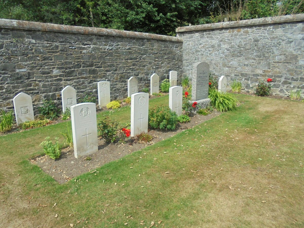 CWGC Tours 2024 - Peebles ( St. Andrews) Cemetery