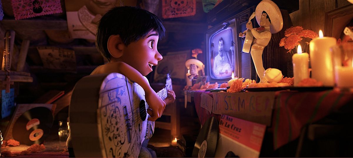 Ciclo de Cine Familiar: Aventuras de otros mundos \/ Coco