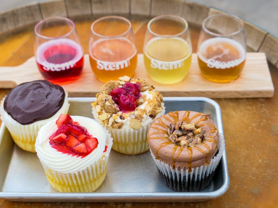 Ciders and Sides Mermaids Bakery, 2811 Walnut Street,150,Denver
