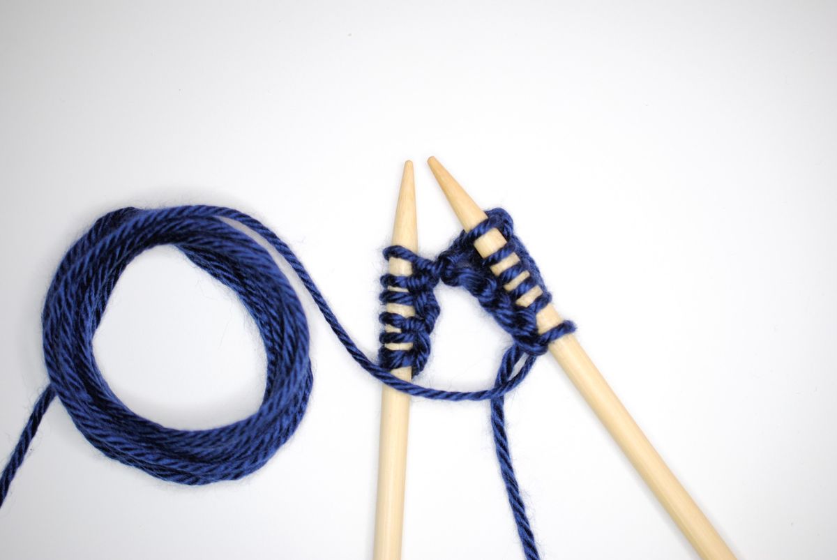 Sit & Knit: Drop-In Knitting