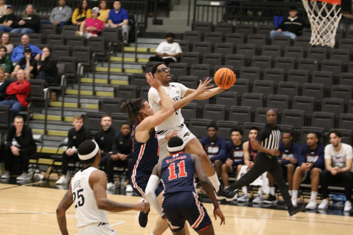 Lindenwood Lions vs. UT Martin Skyhawks (Men's & Women's Doubleheader)