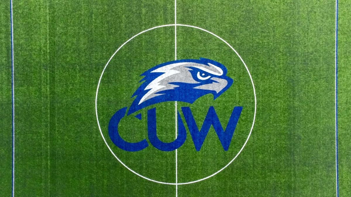 Georgia Bulldogs vs. Queens University Royals