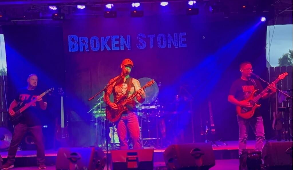 Broken Stone @ The Blue Grouch