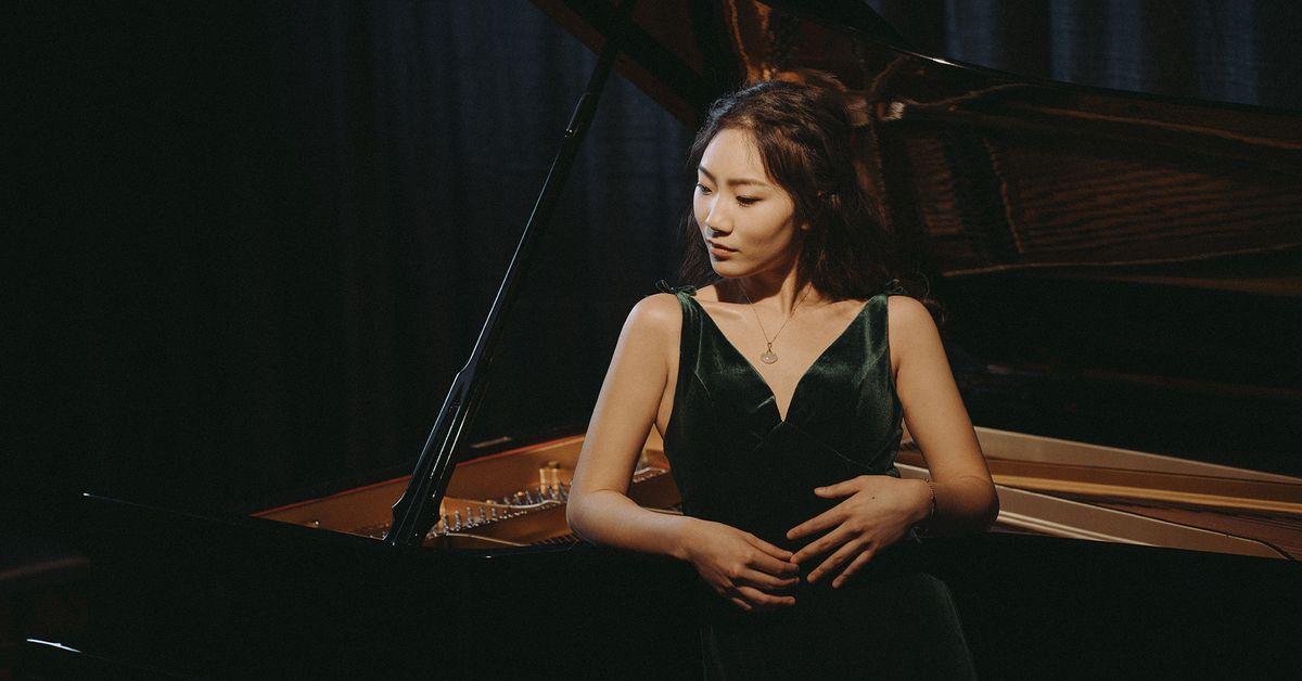 Wynona Wang, piano