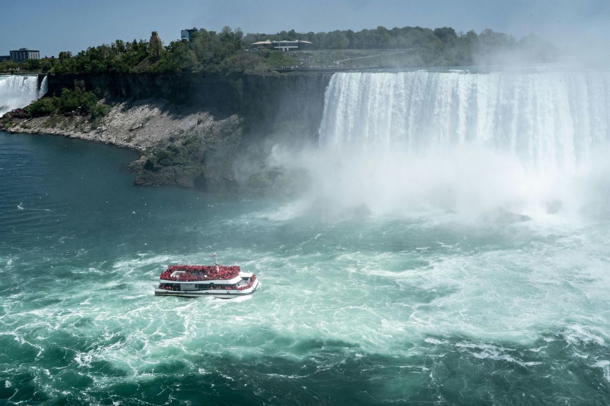 Loyalist College Port Hope Bus Trip to Niagara Falls