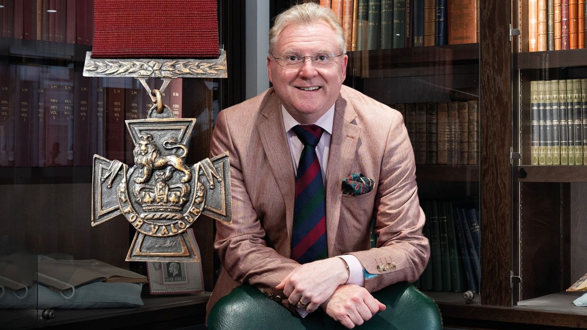 Mark Smith: Antiques Expert on the Road