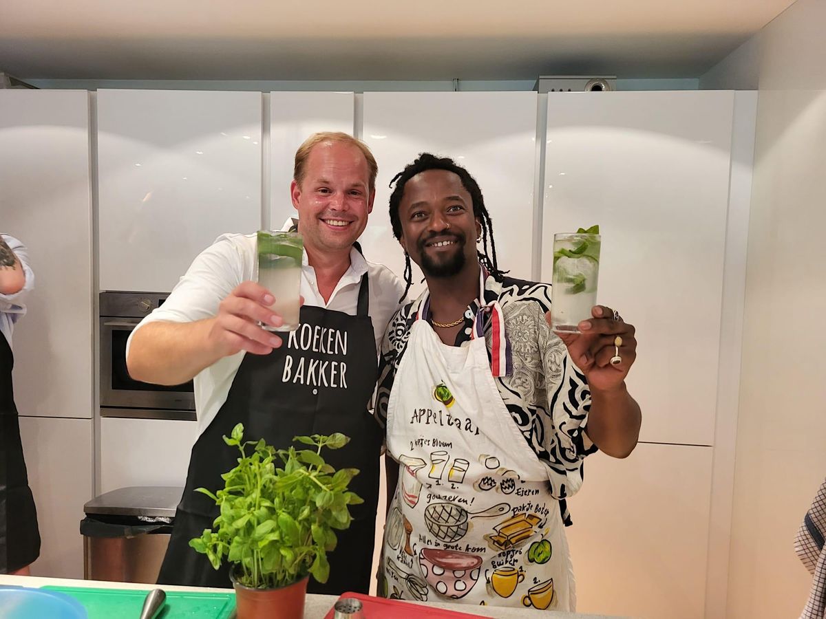 Learn the art of cocktail and mocktail making in a chic Amsterdam apartment