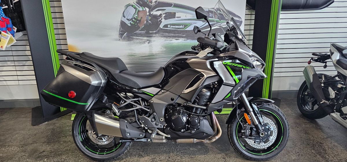 90s & 00s Night ft. Motorcycle Drive By