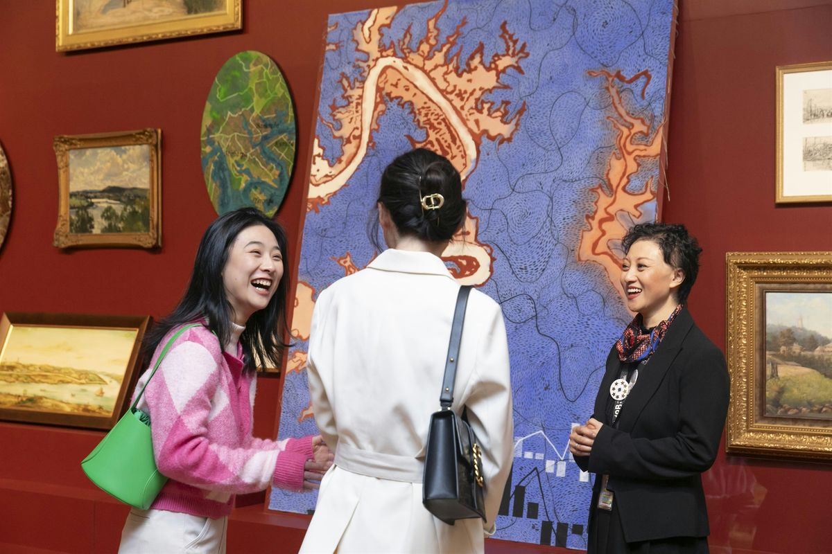 Chinese-Mandarin Language: Museum Highlights Tour