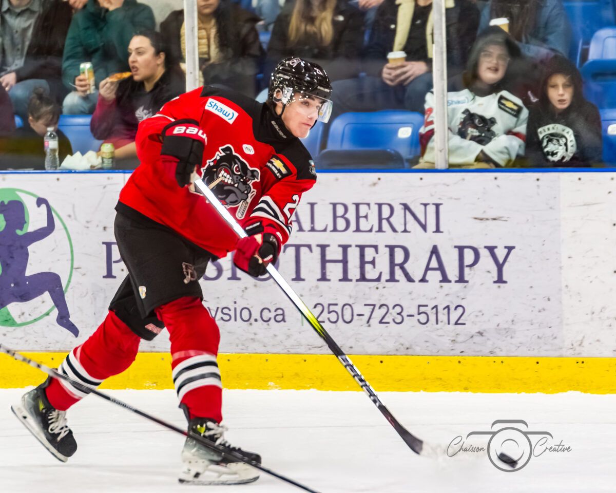 Alberni Valley Bulldogs at Cowichan Valley Capitals