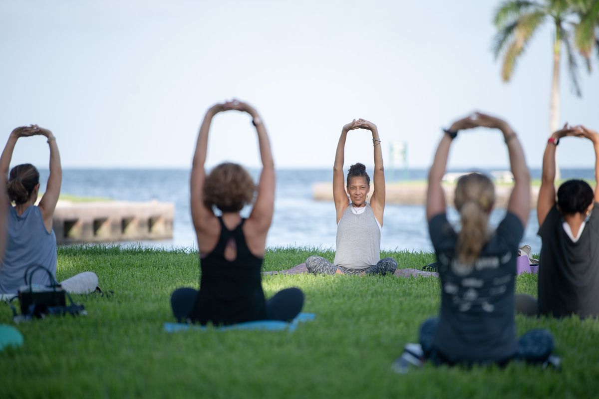 Full Moon Yoga 