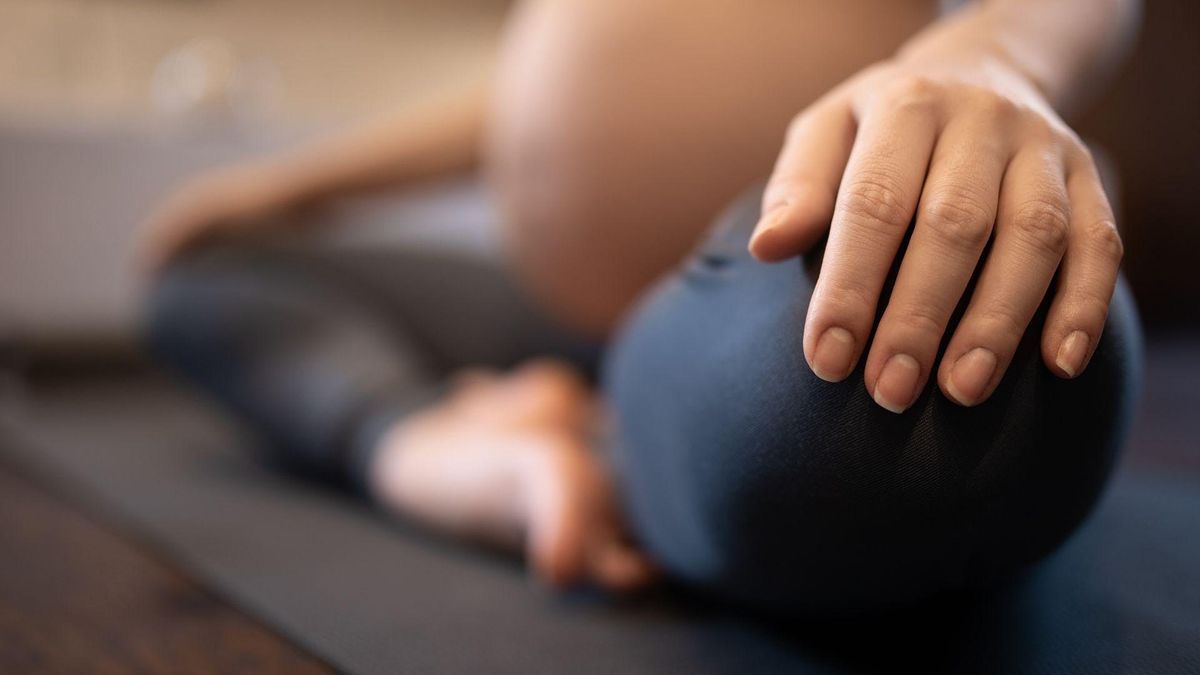 Prenatal Yoga: Bounce, Move & Groove