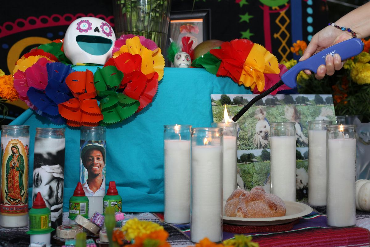 D\u00eda De Los Muertos\/Day of the Dead Community Altar Exhibit & Celebration