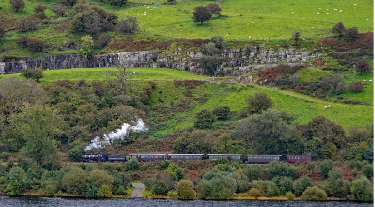 Steam & Stride: Autumn Walk and Train Adventure in the Brecon Beacons