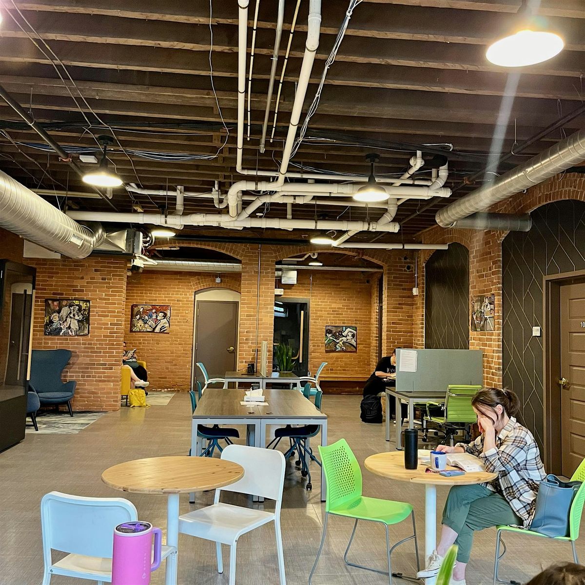 Free Coworking Day in Fall River