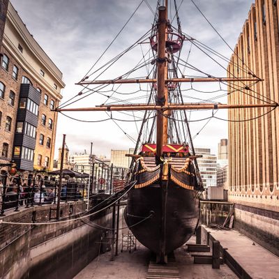 The Golden Hinde