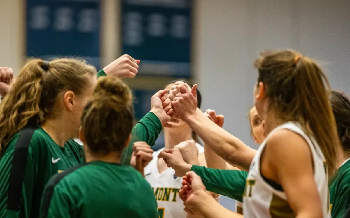 Vermont Catamounts at Bryant Bulldogs Womens Basketball