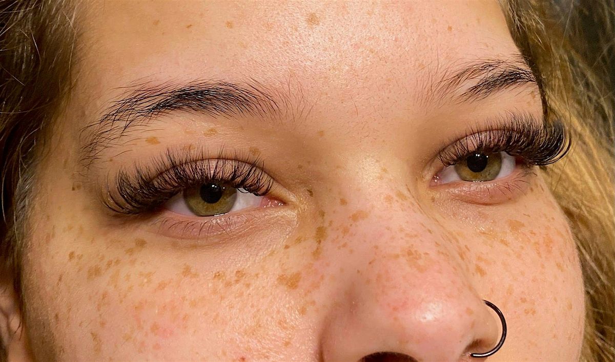 320-Hour Specialty Eyelash Extension License Program