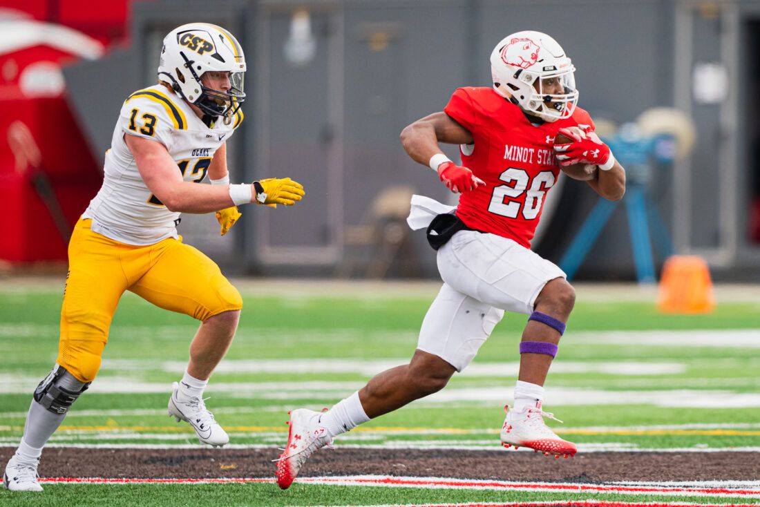 Minot State Beavers vs. Concordia-St. Paul Golden Bears